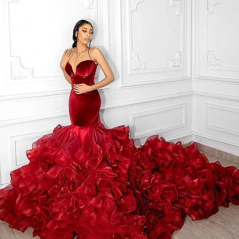 Burgundy Mermaid Evening Dresses Sheer Crew Velvet organza Ruffles Tiered Long Sweep Train prom Occasion Gown Aso Ebi
Burgundy Mermaid Evening Dresses Sheer Crew Velvet organza Ruffles Tiered Long Sweep Train prom Occasion Gown Aso Ebi