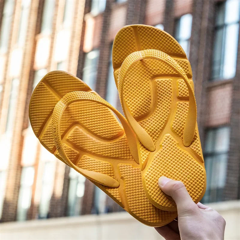Trendy Yellow Beach Slippers for Men Massage Soft Men's Flip Flops Large Size 50 Summer Flip Flops Men 2025 chanclas para hombre
Trendy Yellow Beach Slippers for Men Massage Soft Men's Flip Flops Large Size 50 Summer Flip Flops Men 2025 chanclas para hombre