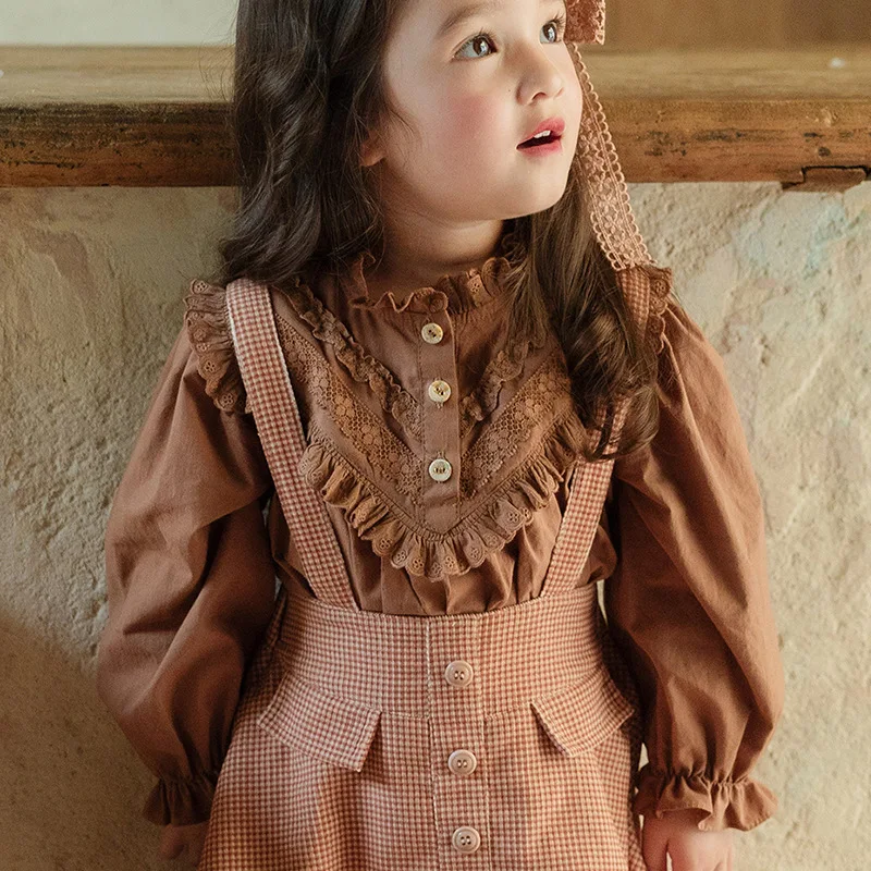 Shirt Spring and Autumn New Korean Lace Collar Lace Edge Retro Bubble Sleeve Princess Shirt Kids Clothes Girls
Shirt Spring and Autumn New Korean Lace Collar Lace Edge Retro Bubble Sleeve Princess Shirt Kids Clothes Girls