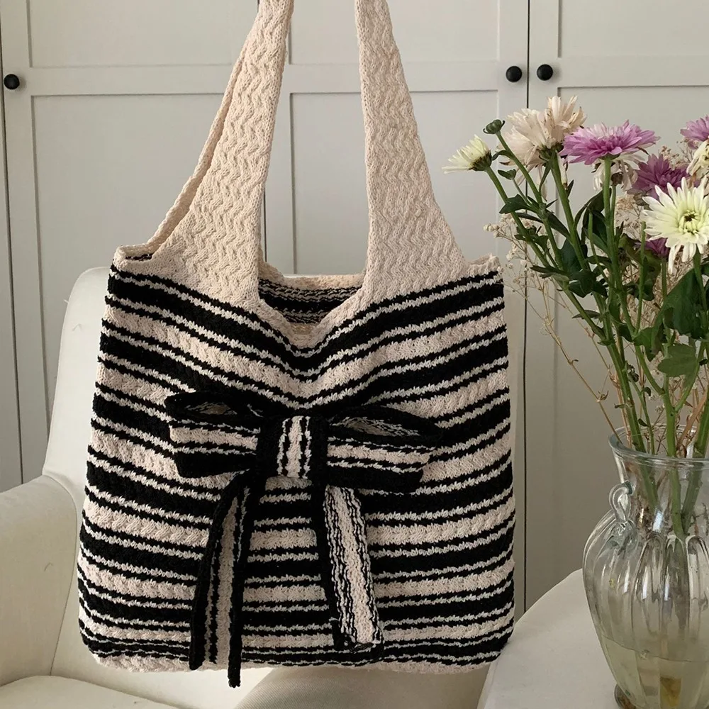Fashion Bow Striped Crochet Tote Bag Handmade Large Capacity Woven Shoulder Bag Multicolor Casual Hand Knitted Bag for Women
Fashion Bow Striped Crochet Tote Bag Handmade Large Capacity Woven Shoulder Bag Multicolor Casual Hand Knitted Bag for Women