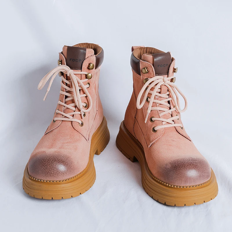 Fashionable Hiking Boots Thick Soled Height Increasing Work Boots Autumn Winter Fashionable Fashionable Couple Yellow Big Boots
Fashionable Hiking Boots Thick Soled Height Increasing Work Boots Autumn Winter Fashionable Fashionable Couple Yellow Big Boots