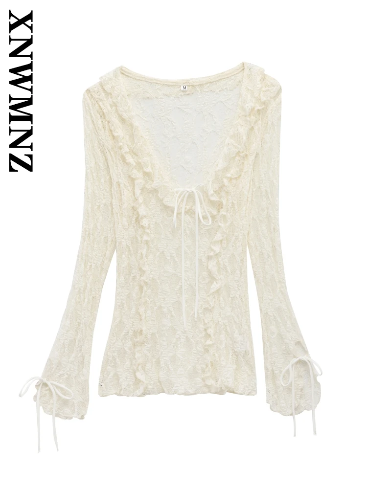 XNWMNZ 2025 Summer New Female Sophisticated Lace Pullover Lace Top Chic Spring Woman's Lace Blouses Ruffles V-Collar Long Sleeve
XNWMNZ 2025 Summer New Female Sophisticated Lace Pullover Lace Top Chic Spring Woman's Lace Blouses Ruffles V-Collar Long Sleeve