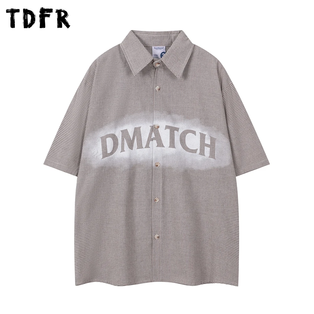 Letter Print Small Plaid Shirts Mens Retro Streetwear Summer Loose Single Breasted Lapel Short Sleeve Shirts Men
Letter Print Small Plaid Shirts Mens Retro Streetwear Summer Loose Single Breasted Lapel Short Sleeve Shirts Men