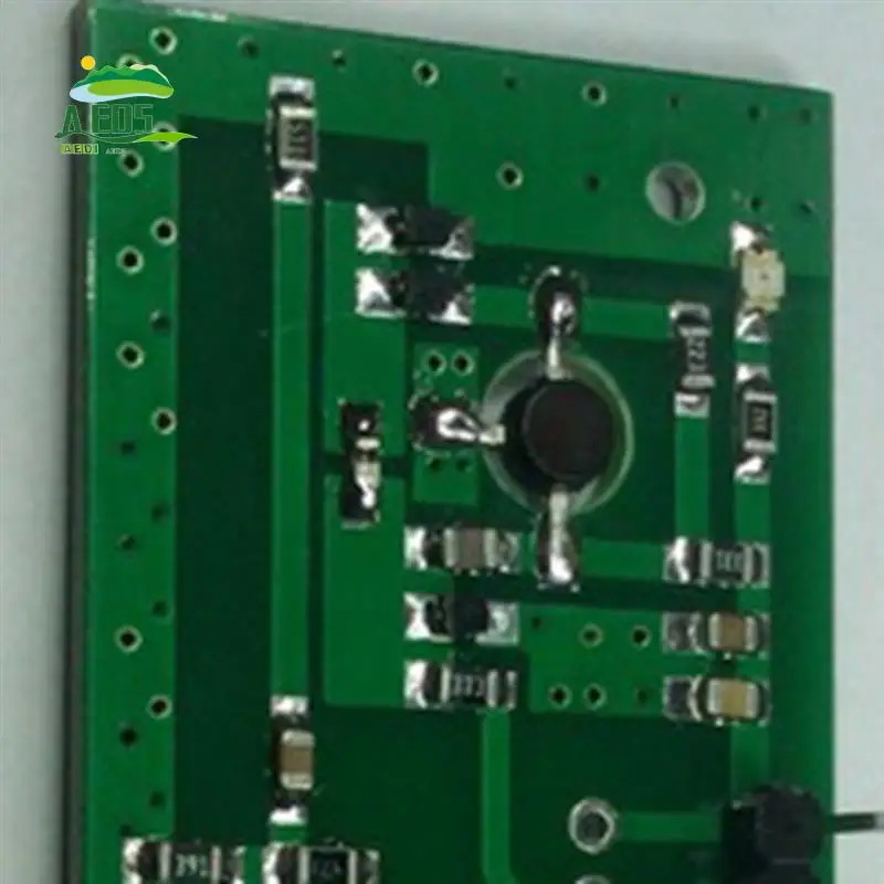 AED5-Rf Генератор с управлением напряжением Высококачественный радиочастотный генератор с управлением напряжением Источник частоты Широкополосный Vco 515 МГц---1150
AED5-Rf Генератор с управлением напряжением Высококачественный радиочастотный генератор с управлением напряжением Источник частоты Широкополосный Vco 515 МГц---1150