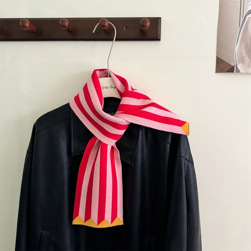 Women's French Lazy Wool Knitted Scarves Interesting Playful Vertical Stripes Color Collision Small Scarf Neck Decorative Scarf
Women's French Lazy Wool Knitted Scarves Interesting Playful Vertical Stripes Color Collision Small Scarf Neck Decorative Scarf