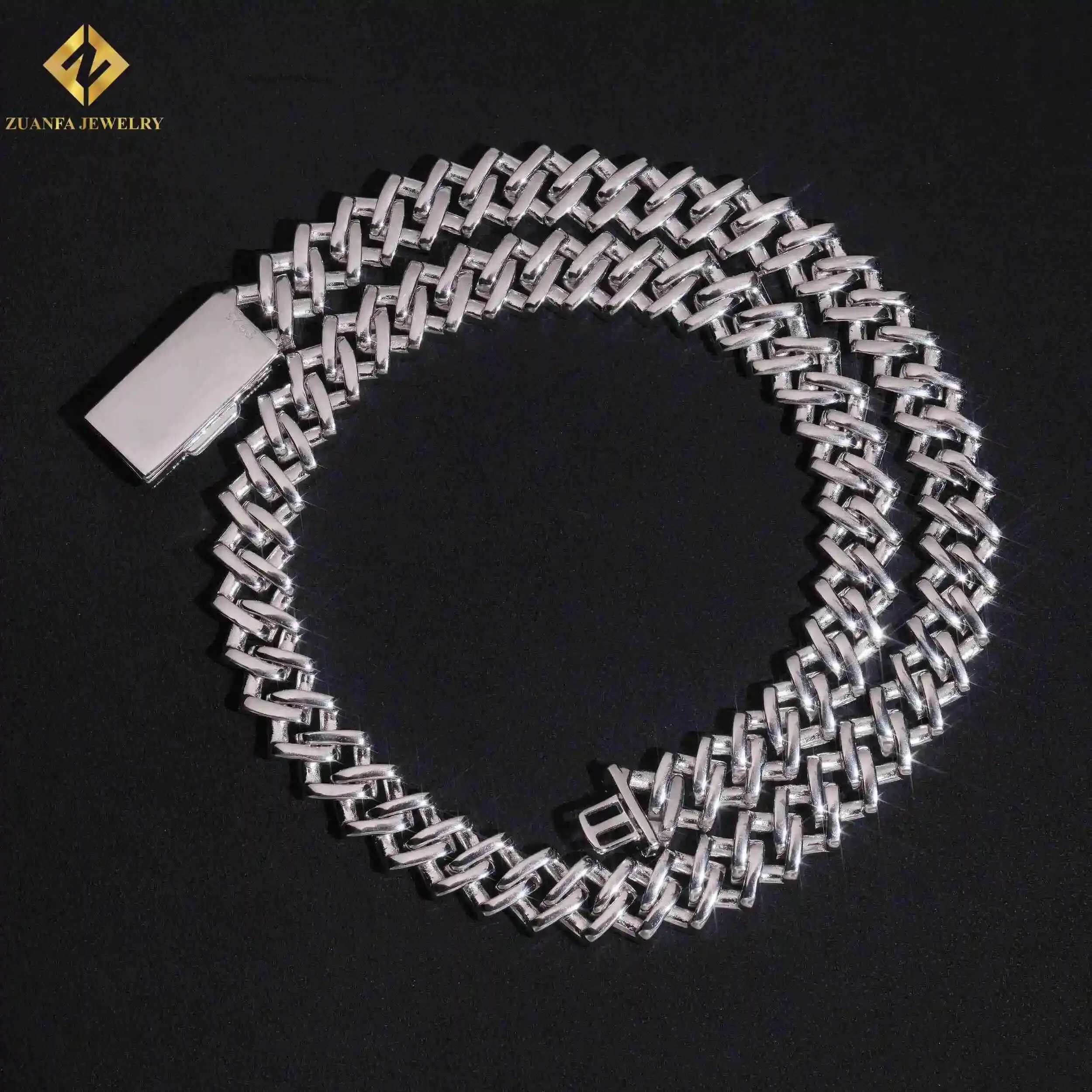 Luxury Gold Plated Moissanite Tennis Necklace 925 Sterling Silver Cuban Chain Hip Hop Style VVS Moissanite for Men Women.
Luxury Gold Plated Moissanite Tennis Necklace 925 Sterling Silver Cuban Chain Hip Hop Style VVS Moissanite for Men Women.