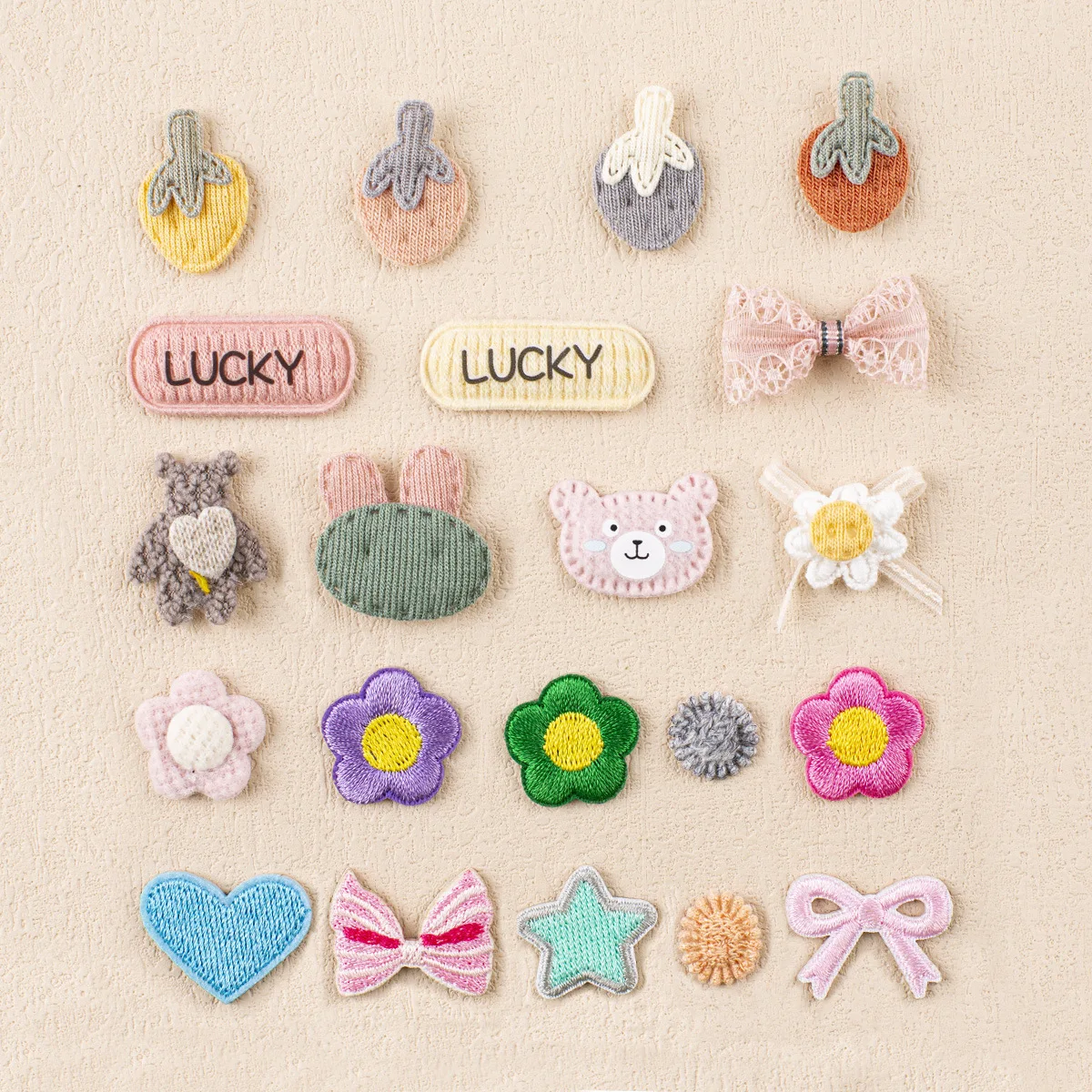5 PCSNew Plush Accessories Set -Patches Hair Clips, Socks, Bags, DIY Crafts, Decorative Ornaments for Shoes/Clothing/Hair
5 PCSNew Plush Accessories Set -Patches Hair Clips, Socks, Bags, DIY Crafts, Decorative Ornaments for Shoes/Clothing/Hair