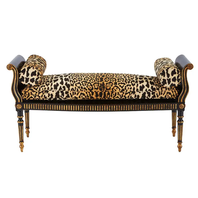 Французский неоклассический прикроватный табурет из массива дерева с резьбой, в стиле американского и европейского люкса, для дивана.
Французский неоклассический прикроватный табурет из массива дерева с резьбой, в стиле американского и европейского люкса, для дивана.