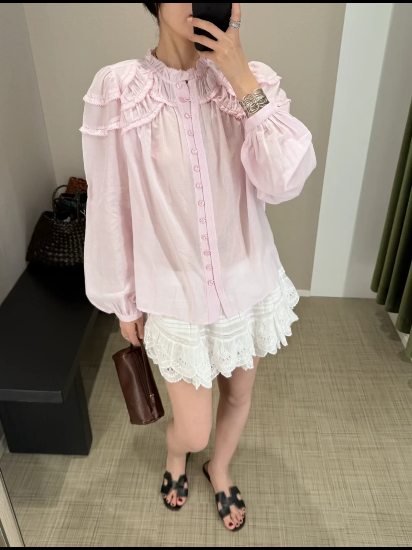 Isabel Women's Shirt Light Pink Gauze Collar Long Sleeve Loose Fit French Style Spring Summer Casual Elegant White Enhancing
Isabel Women's Shirt Light Pink Gauze Collar Long Sleeve Loose Fit French Style Spring Summer Casual Elegant White Enhancing
