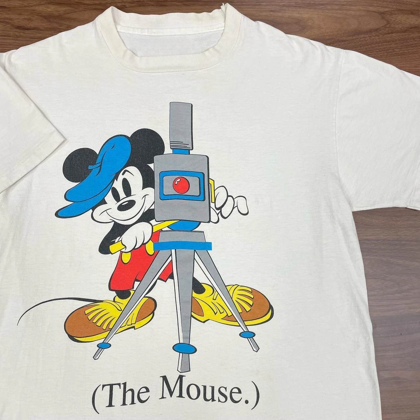 MINISO Co-branded Disney "Director Mickey" Cartoon Character Print Summer Men's and Women's Same Casual Short-sleeved Family Top
MINISO Co-branded Disney "Director Mickey" Cartoon Character Print Summer Men's and Women's Same Casual Short-sleeved Family Top