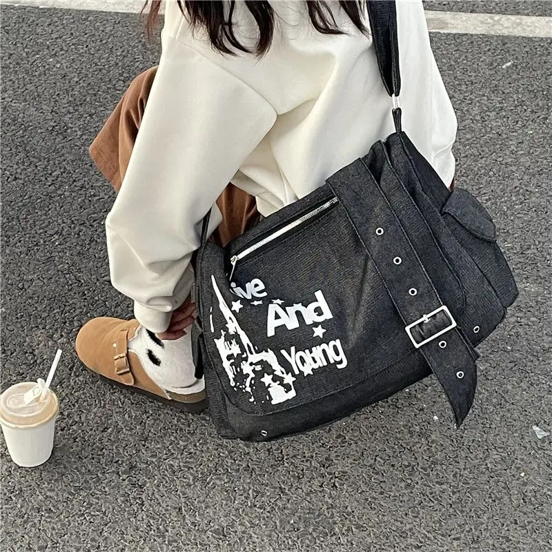 Women Vintage Letter Messenger Bags Denim Y2k Soft Crossbody Bag High Capacity Unisex School Bags Street Style Tote Handbag New
Women Vintage Letter Messenger Bags Denim Y2k Soft Crossbody Bag High Capacity Unisex School Bags Street Style Tote Handbag New