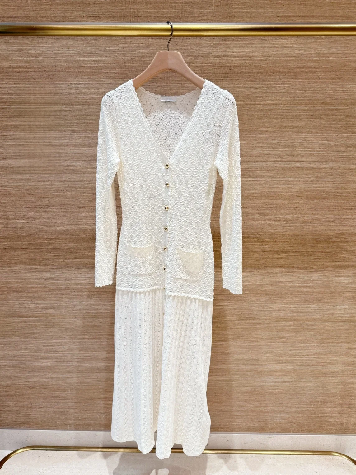 Retro V-neck Hollow out Knitted Open Cardigan Dress Long Skirt High Waist Autumn Ladies Fashion Basic Style Single Piece
Retro V-neck Hollow out Knitted Open Cardigan Dress Long Skirt High Waist Autumn Ladies Fashion Basic Style Single Piece