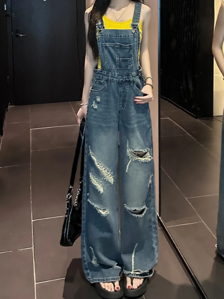 American style retro ripped denim overalls women's summer new design sense loose cargo one-piece wide leg floor pants
American style retro ripped denim overalls women's summer new design sense loose cargo one-piece wide leg floor pants