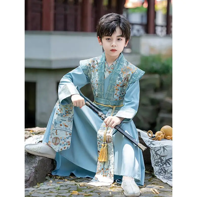 Chinese Ancient Children Hanfu Boy Martial Samurai Knight Robe 2025 New Party Cosplay Costume Kids Tangsuit Perform Outfits
Chinese Ancient Children Hanfu Boy Martial Samurai Knight Robe 2025 New Party Cosplay Costume Kids Tangsuit Perform Outfits