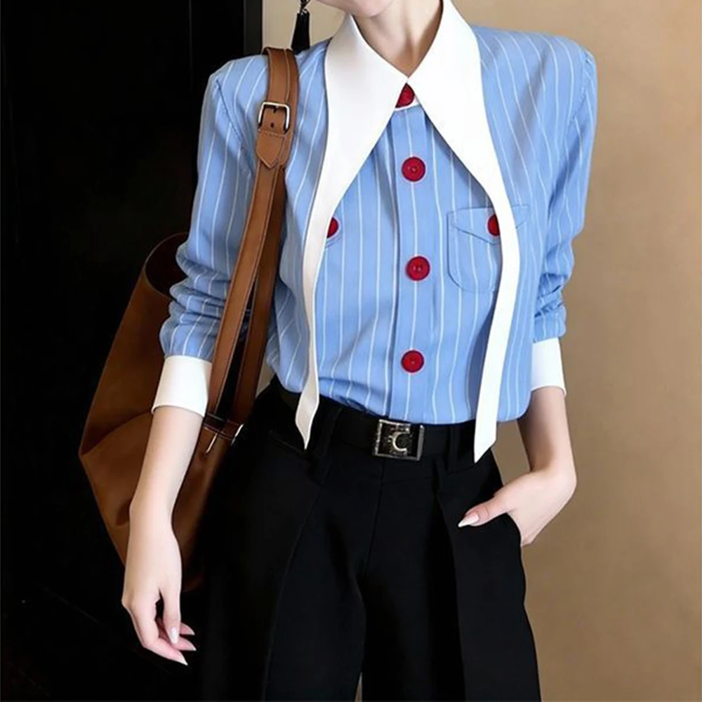 2026 spring super good-looking, unique and beautiful top niche non-collision light luxury high-end blue striped shirt women
2026 spring super good-looking, unique and beautiful top niche non-collision light luxury high-end blue striped shirt women