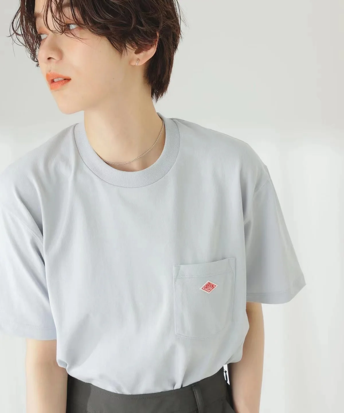 Summer New Sle Couple Simple Embroidered Letter ort Sve Cotton T-irt round Ne Casual Faion Men Women Top
Summer New Sle Couple Simple Embroidered Letter ort Sve Cotton T-irt round Ne Casual Faion Men Women Top