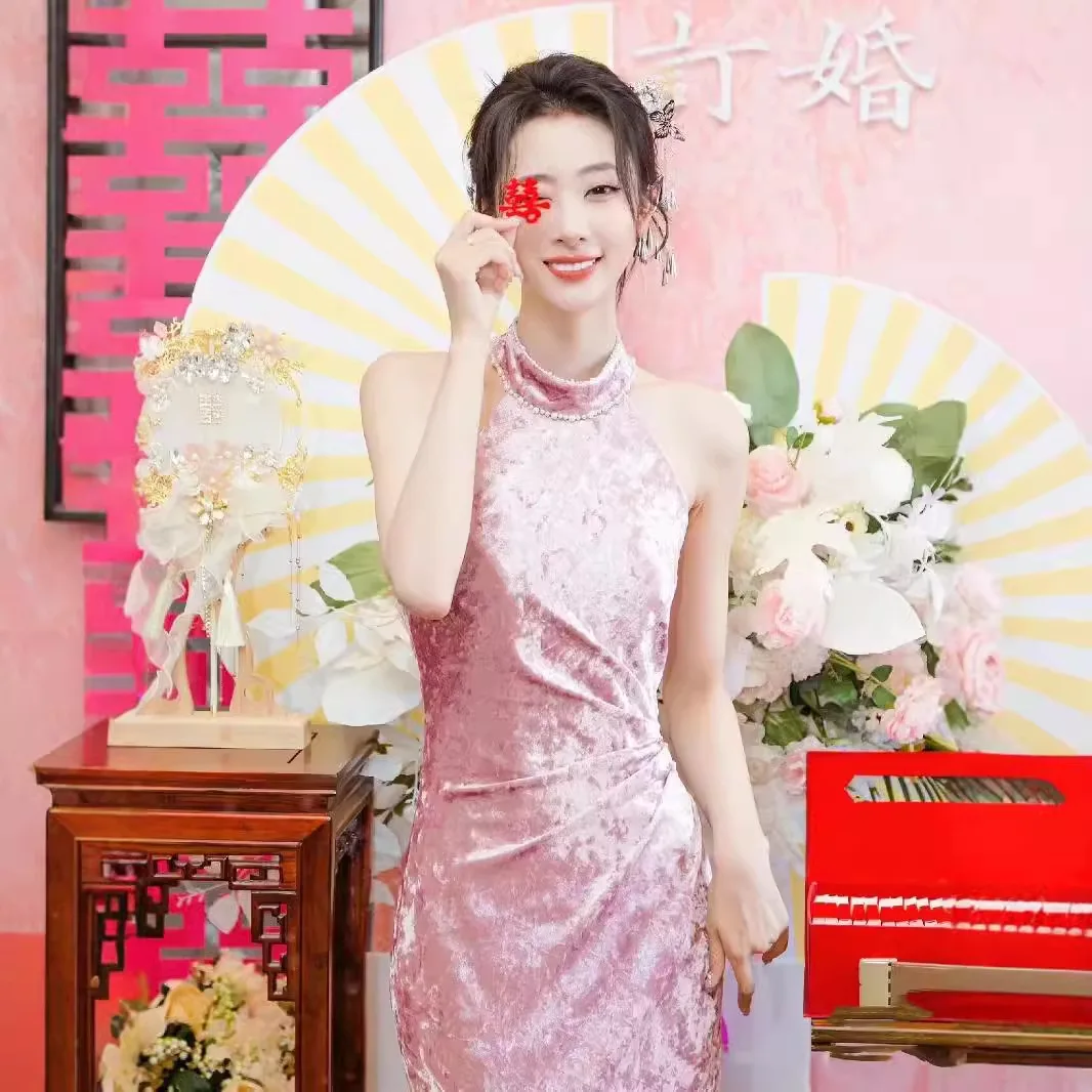 Pink Morning Gowns New Chinese Style Girl Cheongsam Toast Dress Engagement Dress Light Luxury Minority Spring Dress
Pink Morning Gowns New Chinese Style Girl Cheongsam Toast Dress Engagement Dress Light Luxury Minority Spring Dress