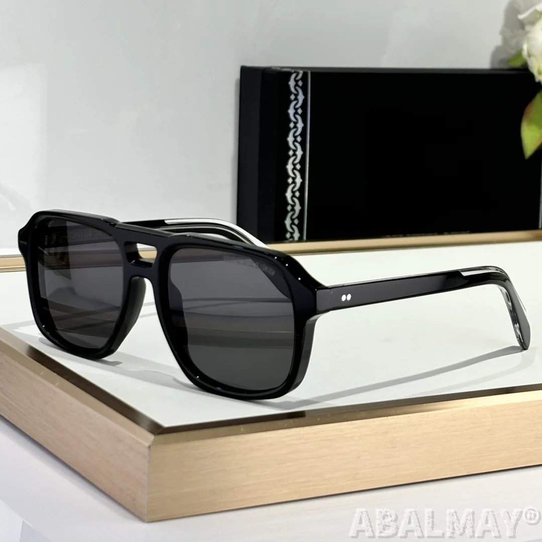 Top Quality Sunglasses for Men and Women CGSN1394 size 57-19-150 Style UV400 Retro Fashion Special Design Sun Glasses with box
Top Quality Sunglasses for Men and Women CGSN1394 size 57-19-150 Style UV400 Retro Fashion Special Design Sun Glasses with box