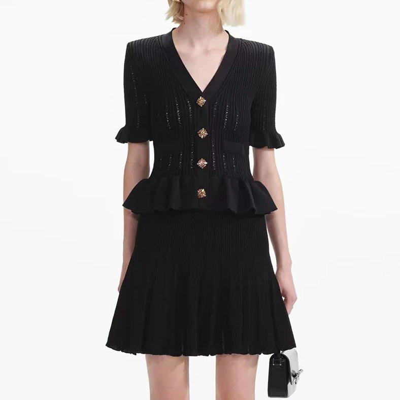 2516 High-quality Summer New Fashionable Knitted V-neck Ruffle Hem Slim Fit Short Sleeved Casual Women's Dress
2516 High-quality Summer New Fashionable Knitted V-neck Ruffle Hem Slim Fit Short Sleeved Casual Women's Dress