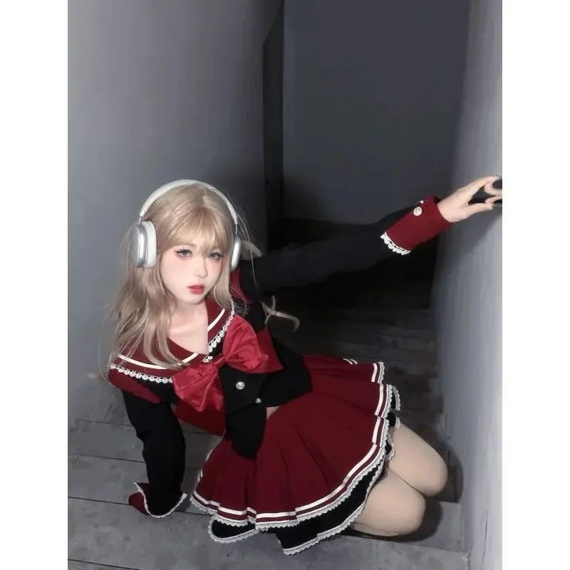 Темно-синяя блузка с бантом и пышная короткая юбка с высокой талией для женщин - костюм моряка в стиле Spicy Girl Academy JK Uniform
Темно-синяя блузка с бантом и пышная короткая юбка с высокой талией для женщин - костюм моряка в стиле Spicy Girl Academy JK Uniform