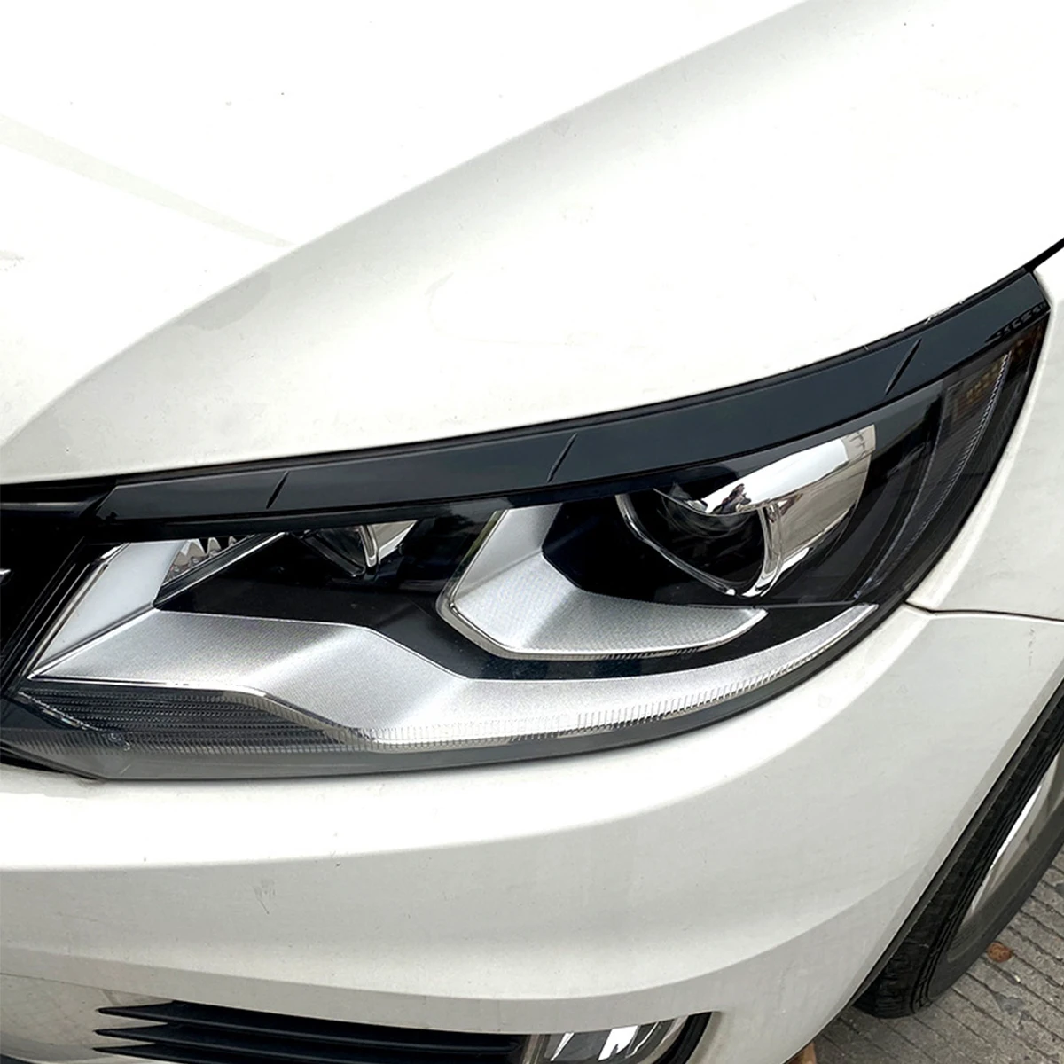 2Pcs Car Headlights Eyebrow Eyelids Trim Cover For Volkswagen Tiguan MK1 2011-2016Car Stickers Eyelids Trim Cover
2Pcs Car Headlights Eyebrow Eyelids Trim Cover For Volkswagen Tiguan MK1 2011-2016Car Stickers Eyelids Trim Cover
