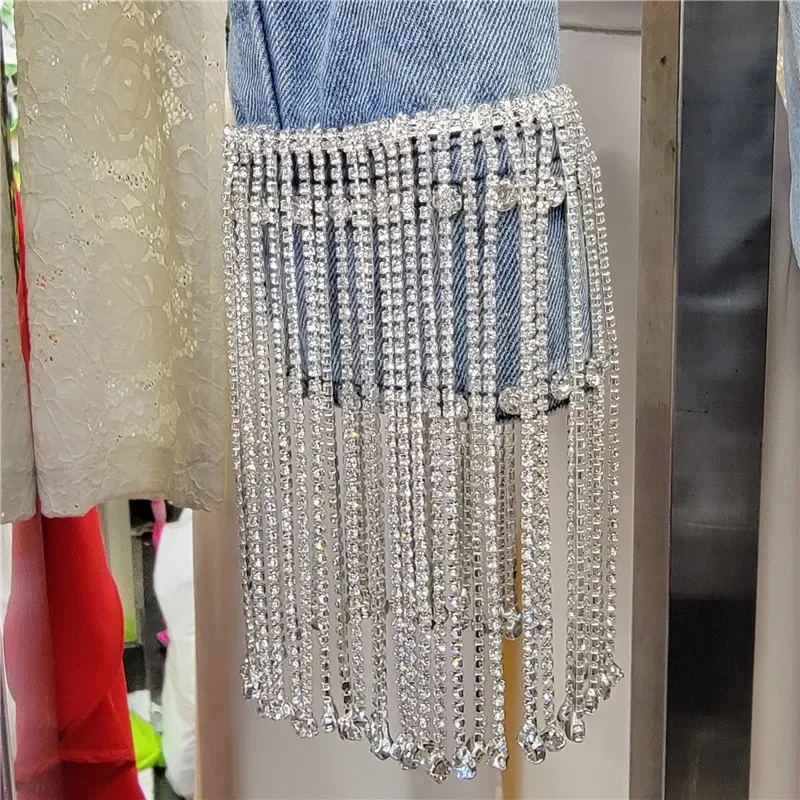 Vintage Blue Heavy Work Diamonds Tassels Denim Jacket Women Casual Slim Short Cowboy Outerwear Big Pocket Jeans Jacket Female
Vintage Blue Heavy Work Diamonds Tassels Denim Jacket Women Casual Slim Short Cowboy Outerwear Big Pocket Jeans Jacket Female