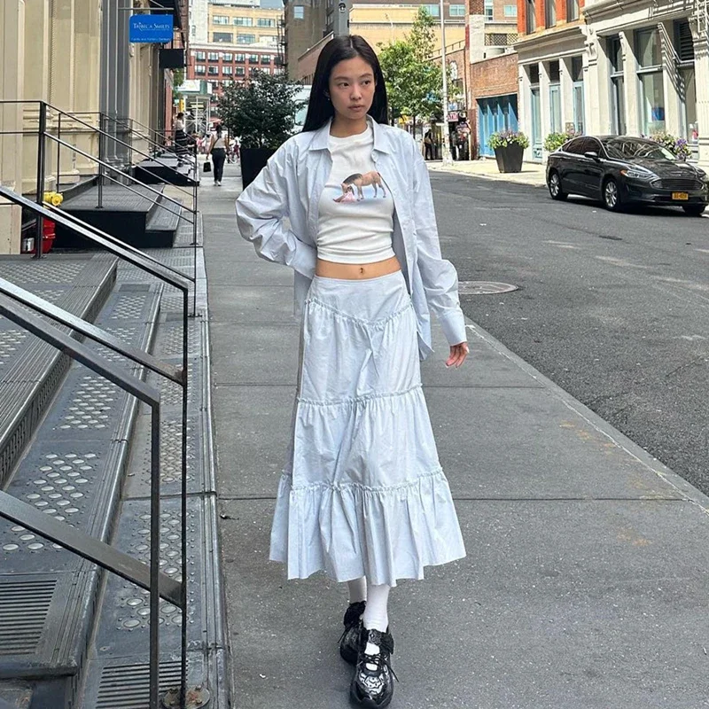 Jennie Light Blue Pleated A-Line Skirt Slimming Cake Long Dress Versatile High Waist Street Sle Midi Skirt for Young Women 
Jennie Light Blue Pleated A-Line Skirt Slimming Cake Long Dress Versatile High Waist Street Sle Midi Skirt for Young Women