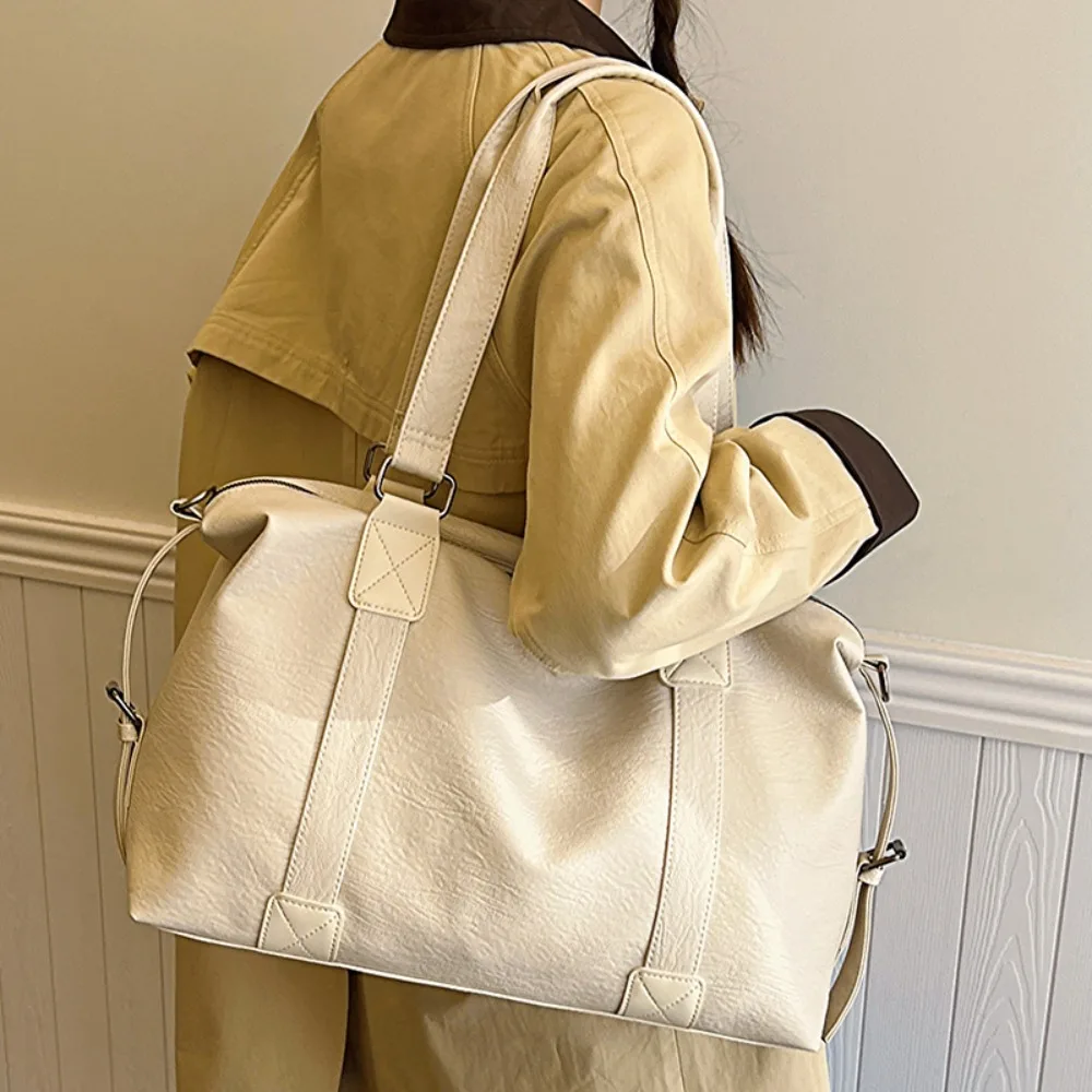 Fashion Large Capacity Short-haul Travel Bag PU Leather Waterproof Travel Tote Multifunctional Travel Luggage Handbag Outdoor
Fashion Large Capacity Short-haul Travel Bag PU Leather Waterproof Travel Tote Multifunctional Travel Luggage Handbag Outdoor