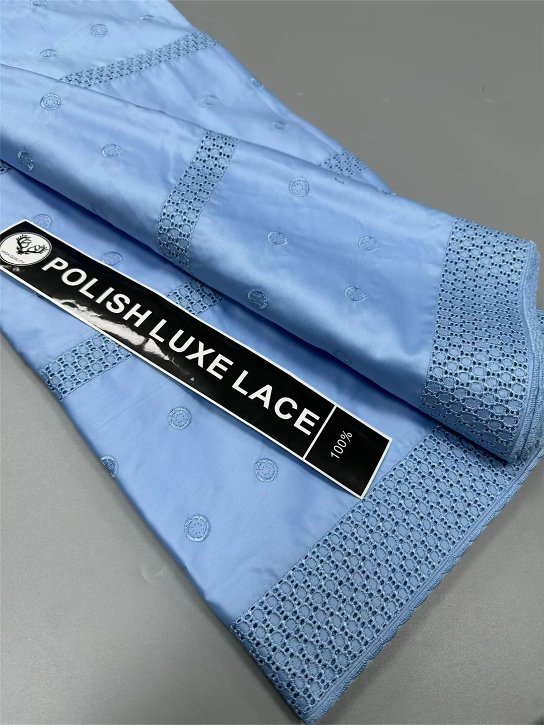 2026 Новое польское кружево для мужчин Atiku Ткань Швейцарская вуаль Кружева в Швейцарии Африканские кружевные материалы Высокое качество для женских платьев
2026 Новое польское кружево для мужчин Atiku Ткань Швейцарская вуаль Кружева в Швейцарии Африканские кружевные материалы Высокое качество для женских платьев