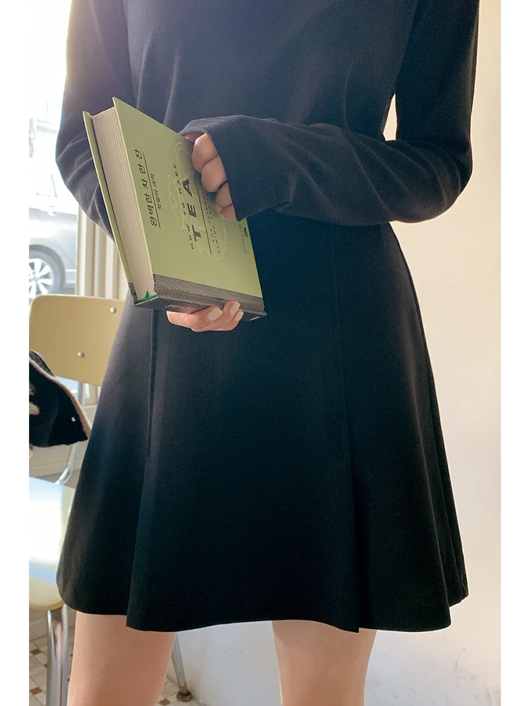 High Waist A-Line Skirt Women's Autumn Winter New Style Elegant Little Black Dress Slimming Wool Blend Half-length Skirt
High Waist A-Line Skirt Women's Autumn Winter New Style Elegant Little Black Dress Slimming Wool Blend Half-length Skirt