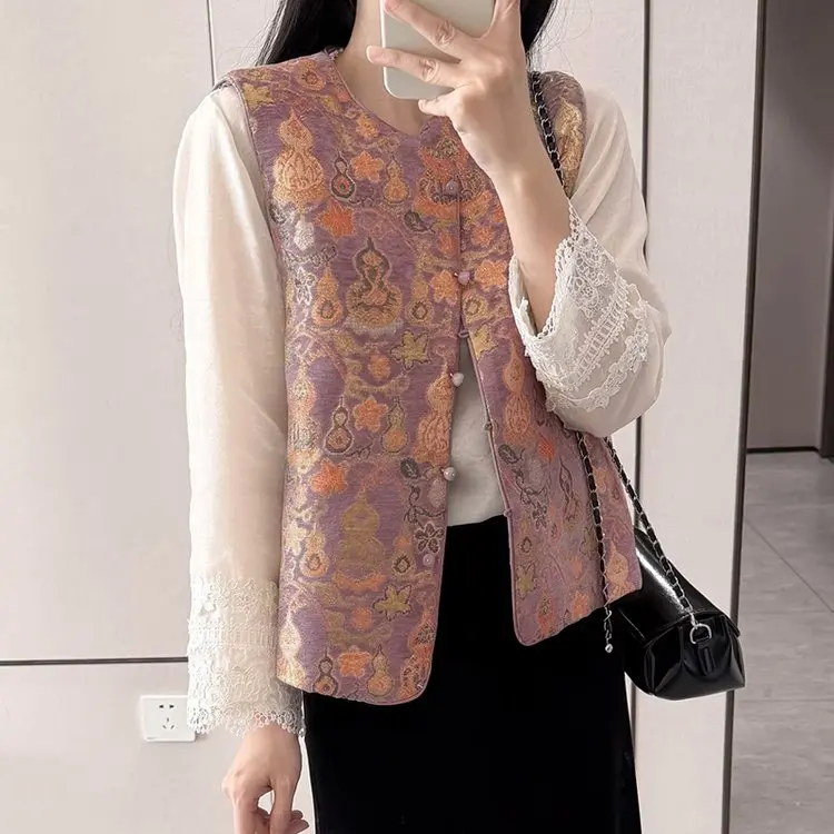 Spring 2026 Ladies' Outerwear Slimming Chinese Sle Jaet Embroidered Vest Versatile Spring Faion Ladies' Svel Top
Spring 2026 Ladies' Outerwear Slimming Chinese Sle Jaet Embroidered Vest Versatile Spring Faion Ladies' Svel Top