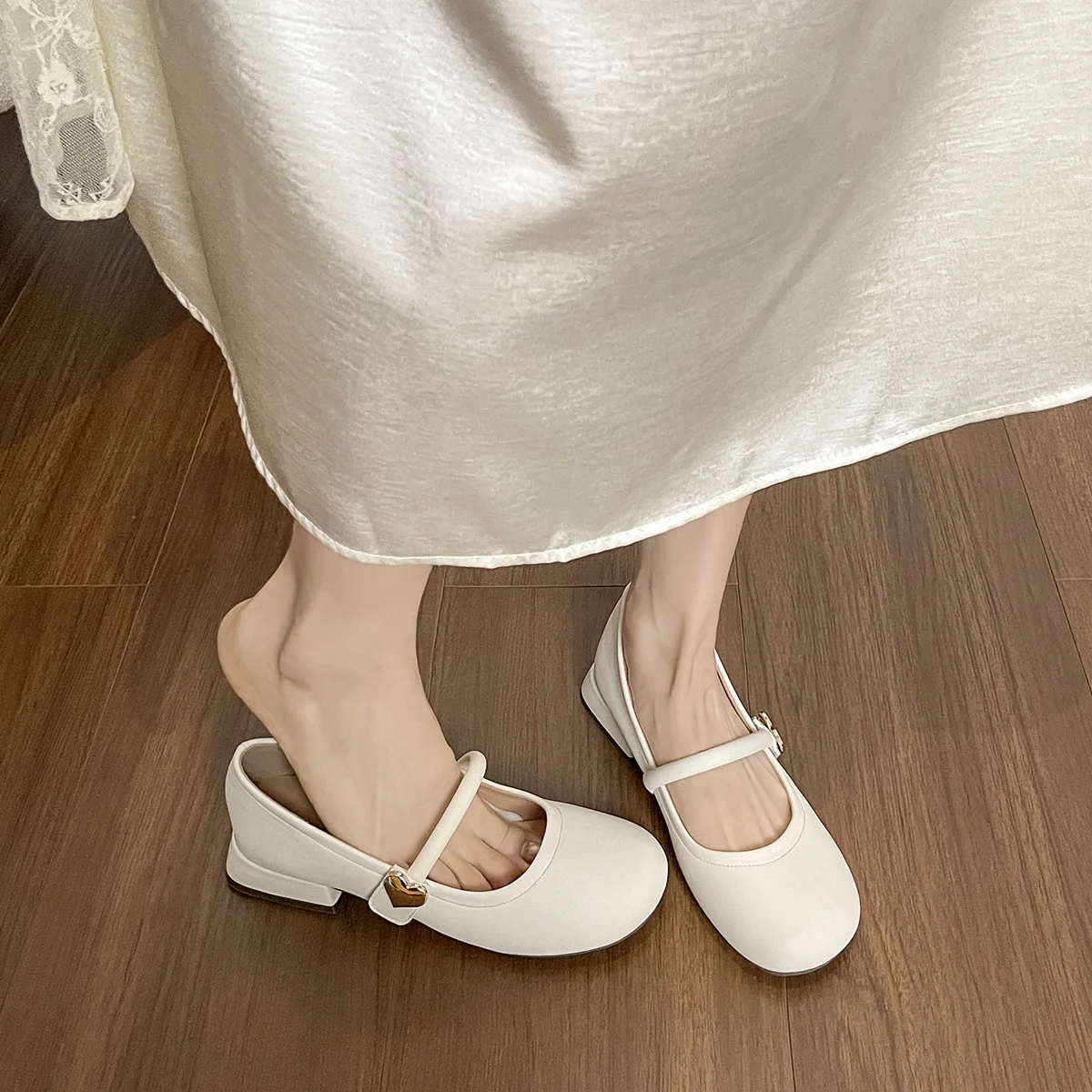 Женские туфли на массивном каблуке с круглым носком, на мягкой подошве, элегантные модельные туфли, модные французские туфли Мэри Джейн, Zapatillas Mujer
Женские туфли на массивном каблуке с круглым носком, на мягкой подошве, элегантные модельные туфли, модные французские туфли Мэри Джейн, Zapatillas Mujer