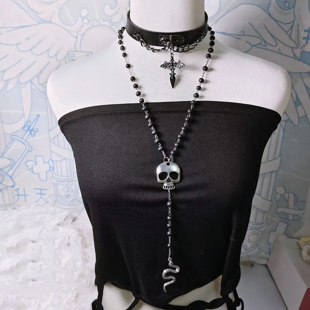 Punk Lolita Necklace Gothic Leather Choker Chain Alloy Snake Pendant Black Beaded Hip Hop Jewelry Halloween Accessories
Punk Lolita Necklace Gothic Leather Choker Chain Alloy Snake Pendant Black Beaded Hip Hop Jewelry Halloween Accessories