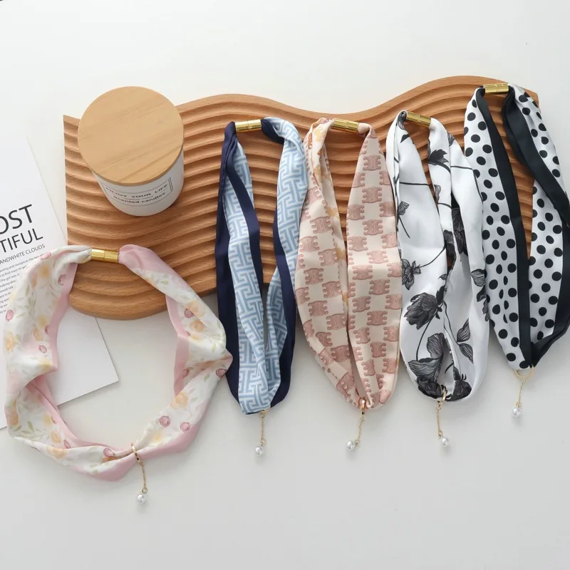 2025 New Style Magnetic Buckle Polka Dot Scarf Women's Fashion All-Match Small Scarf Decorative Scarf Neck Protection Scarf
2025 New Style Magnetic Buckle Polka Dot Scarf Women's Fashion All-Match Small Scarf Decorative Scarf Neck Protection Scarf
