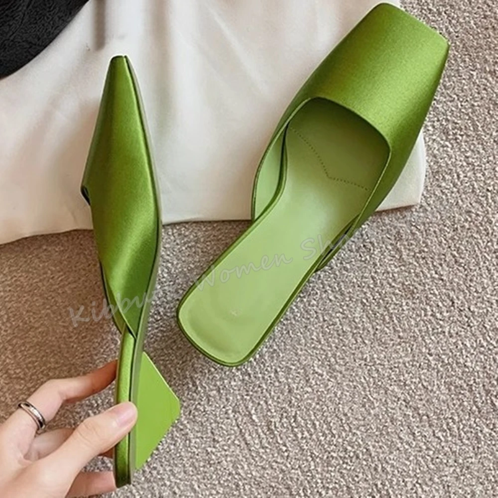 Satin Slipper Sandals Triangle Heel Elegant Fashion Sexy Luxury Concise Party Dress Slip-On Square Toe Outdoor Women Shoes New
Satin Slipper Sandals Triangle Heel Elegant Fashion Sexy Luxury Concise Party Dress Slip-On Square Toe Outdoor Women Shoes New