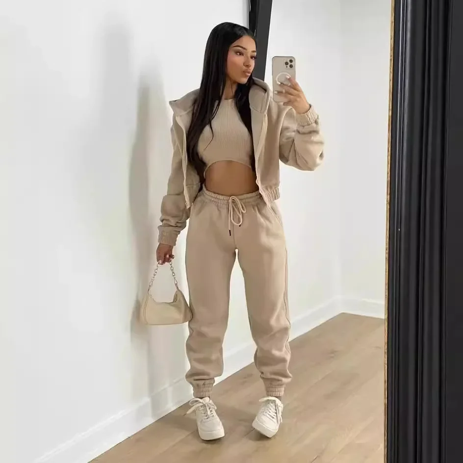 Hooded Sporty Casual Suit Three-Piece Set Transborder Euro-American Women's Sweatshirt
Hooded Sporty Casual Suit Three-Piece Set Transborder Euro-American Women's Sweatshirt