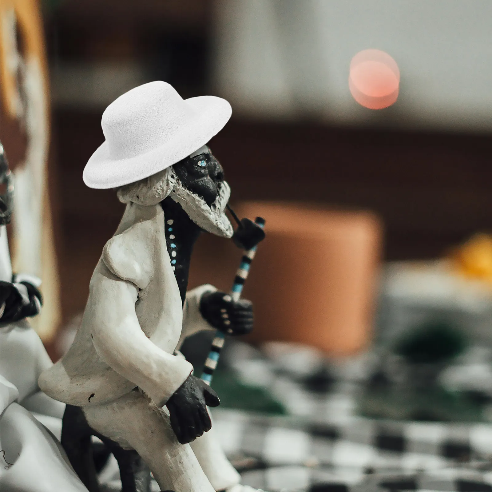 20Pcs Mini Top Hats Crafted from Soft Felt Tiny Hats for Dollhouse Displays DIY Projects Miniature Hat Decorations Craft
20Pcs Mini Top Hats Crafted from Soft Felt Tiny Hats for Dollhouse Displays DIY Projects Miniature Hat Decorations Craft