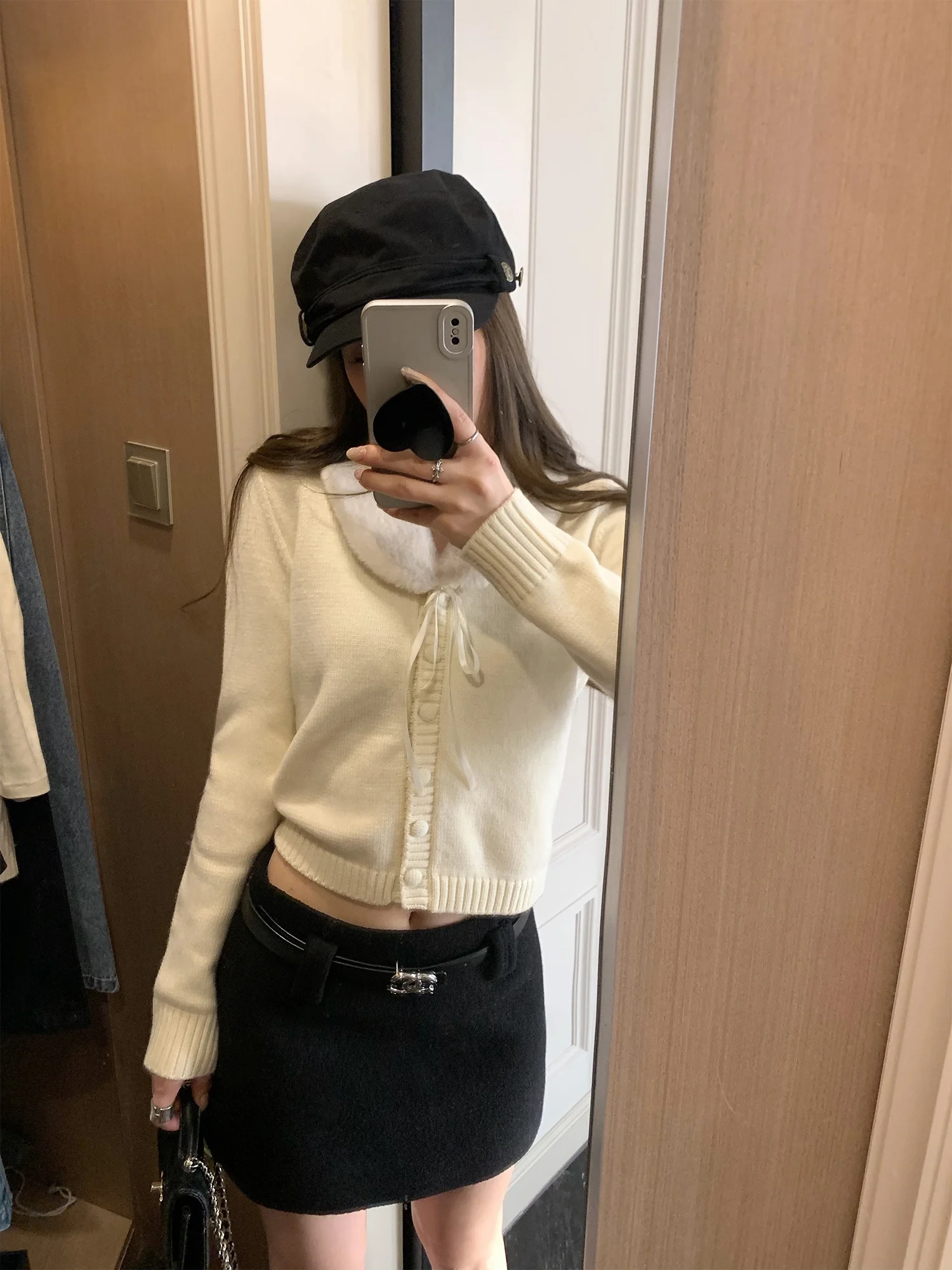 Hhyii Warm Fleece Black A-Line Skirt Women's Winter High Waist Slimming Bodycon Wool Blend Short Skirt Casual Style
Hhyii Warm Fleece Black A-Line Skirt Women's Winter High Waist Slimming Bodycon Wool Blend Short Skirt Casual Style