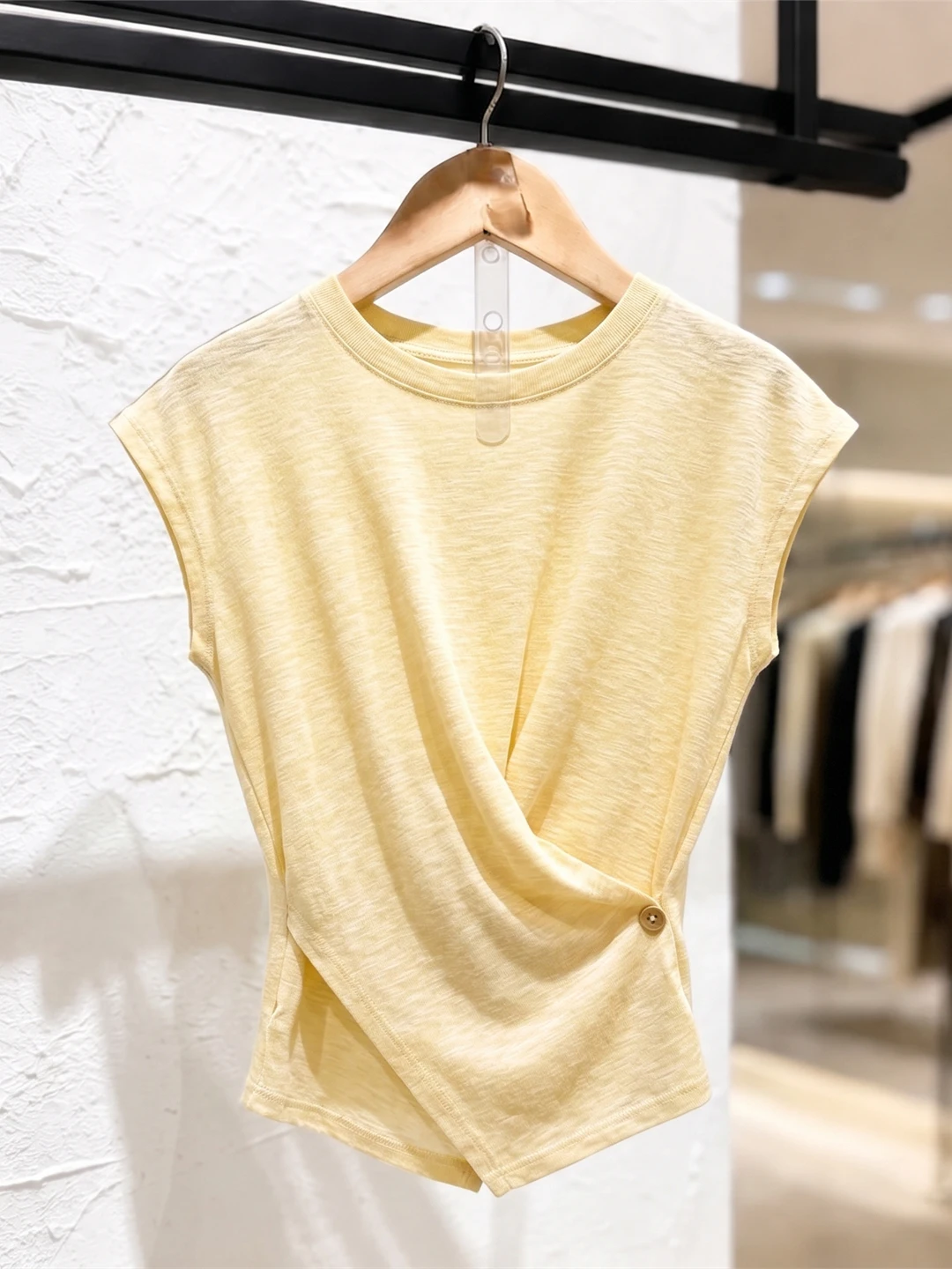 Slimming round Neck Waist Cinched Top Unique Pure Color Commute Style Korean Fashion Straight Cut Short Sleeve Women's T-Shirt
Slimming round Neck Waist Cinched Top Unique Pure Color Commute Style Korean Fashion Straight Cut Short Sleeve Women's T-Shirt