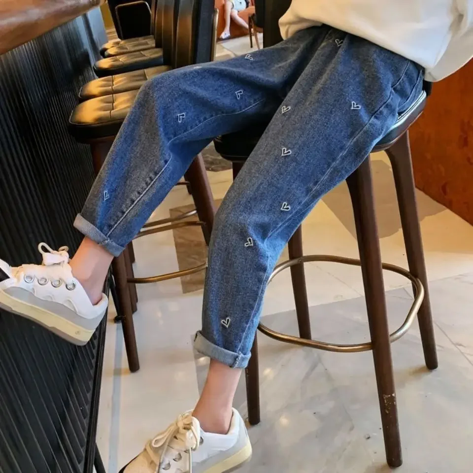 Girls Spring and Autumn Jeans 2024 New Trousers Outer Wear Baby Autumn Clothing Fashionable Children's Clothing Autumn Pants
Girls Spring and Autumn Jeans 2024 New Trousers Outer Wear Baby Autumn Clothing Fashionable Children's Clothing Autumn Pants