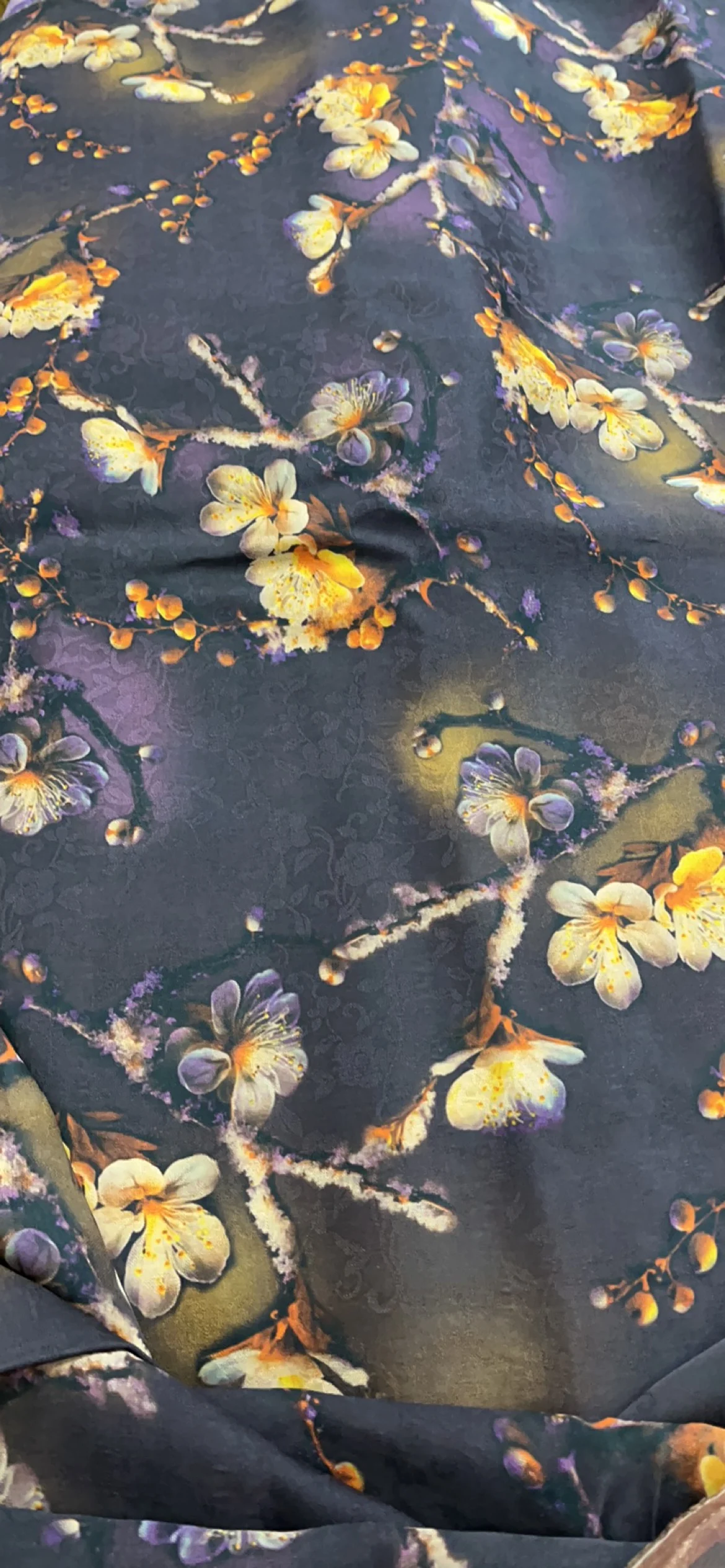 High Quality Two Sutra Twisted Radish Gambiered Canton Gauze Chinese Cheongsam High-End Real Silk Fabric Cloth
High Quality Two Sutra Twisted Radish Gambiered Canton Gauze Chinese Cheongsam High-End Real Silk Fabric Cloth
