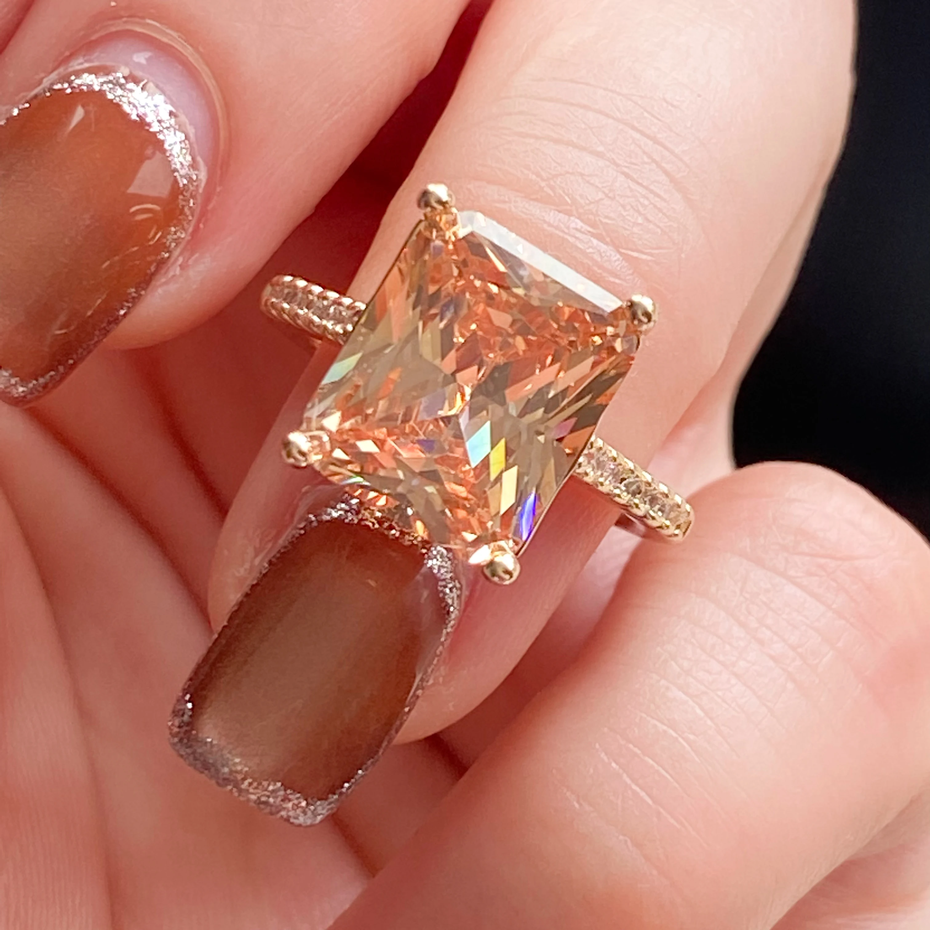 Copper rings Rectangular Champagne Cubic zircon rings,Elegant daily wear simple jewelry gifts for women girl 6/7/8/9 Ring size
Copper rings Rectangular Champagne Cubic zircon rings,Elegant daily wear simple jewelry gifts for women girl 6/7/8/9 Ring size