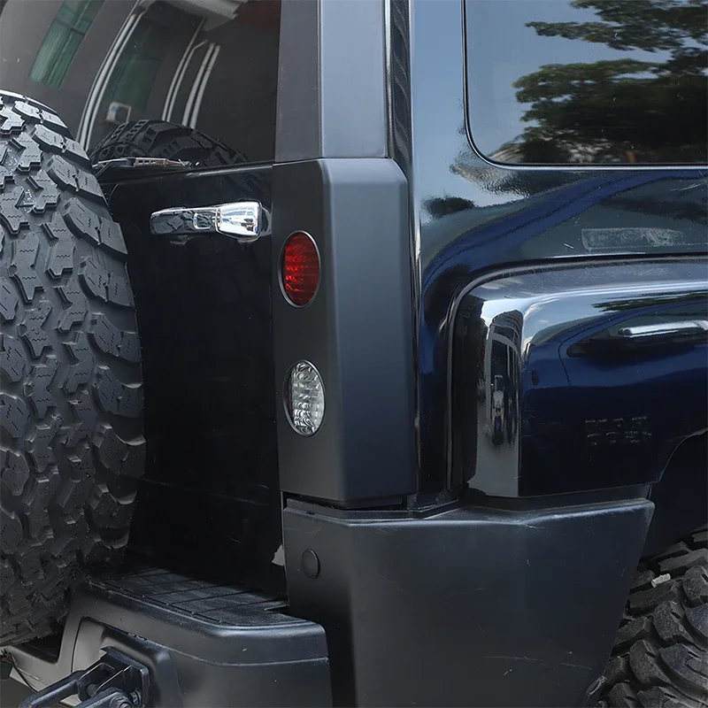 For 2005-2009 Hummer H3 Car tail light blackened shell ABS transparent gray tail light cover tail light decorative cover
For 2005-2009 Hummer H3 Car tail light blackened shell ABS transparent gray tail light cover tail light decorative cover