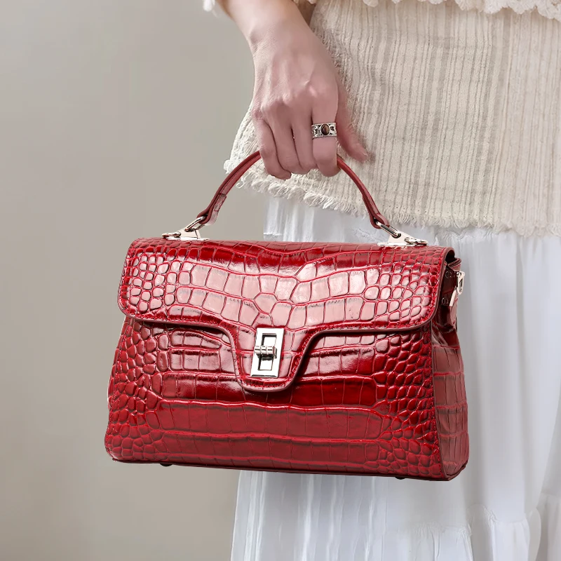 First-layer cowhide women's bag, crocodile pattern, high-end sense, simple and atmospheric shoulder and crossbody bag for women
First-layer cowhide women's bag, crocodile pattern, high-end sense, simple and atmospheric shoulder and crossbody bag for women