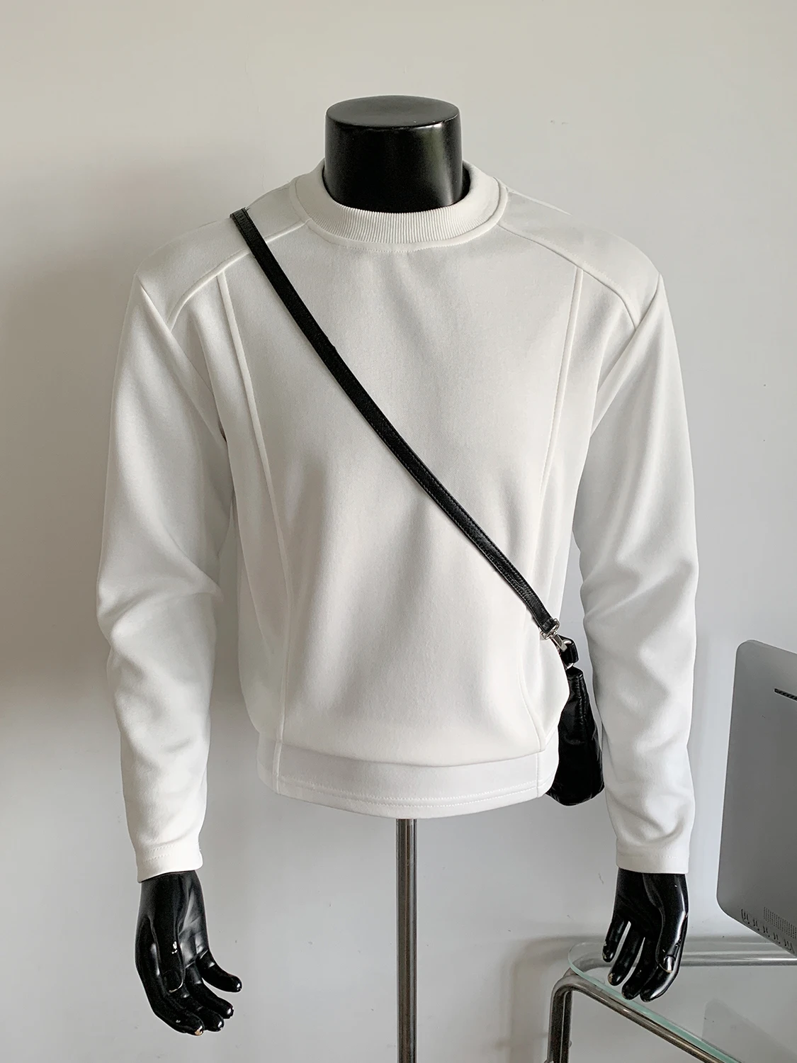 American Style Heavyweight Deconstructed Long Sleeve T-Shirt Men's Loose Boxy Top Inner Wear Sweatshirt for Autumn
American Style Heavyweight Deconstructed Long Sleeve T-Shirt Men's Loose Boxy Top Inner Wear Sweatshirt for Autumn
