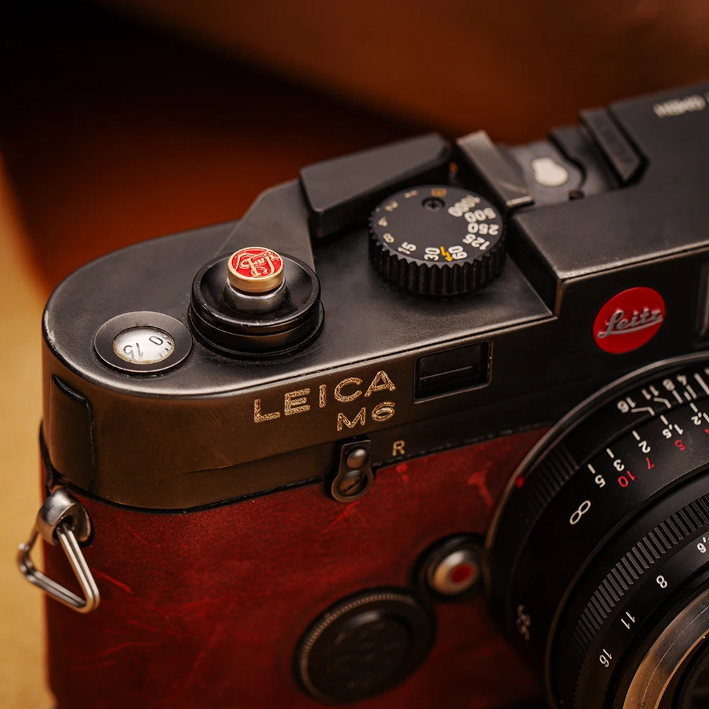 Mini Camera Metal Shutter Button Soft Release Button For Fujifilm Fuji X100V XE4 XT50 X100VI XM5 XT3 Leica M10 M9 MA M6 MP M8 M7
Mini Camera Metal Shutter Button Soft Release Button For Fujifilm Fuji X100V XE4 XT50 X100VI XM5 XT3 Leica M10 M9 MA M6 MP M8 M7