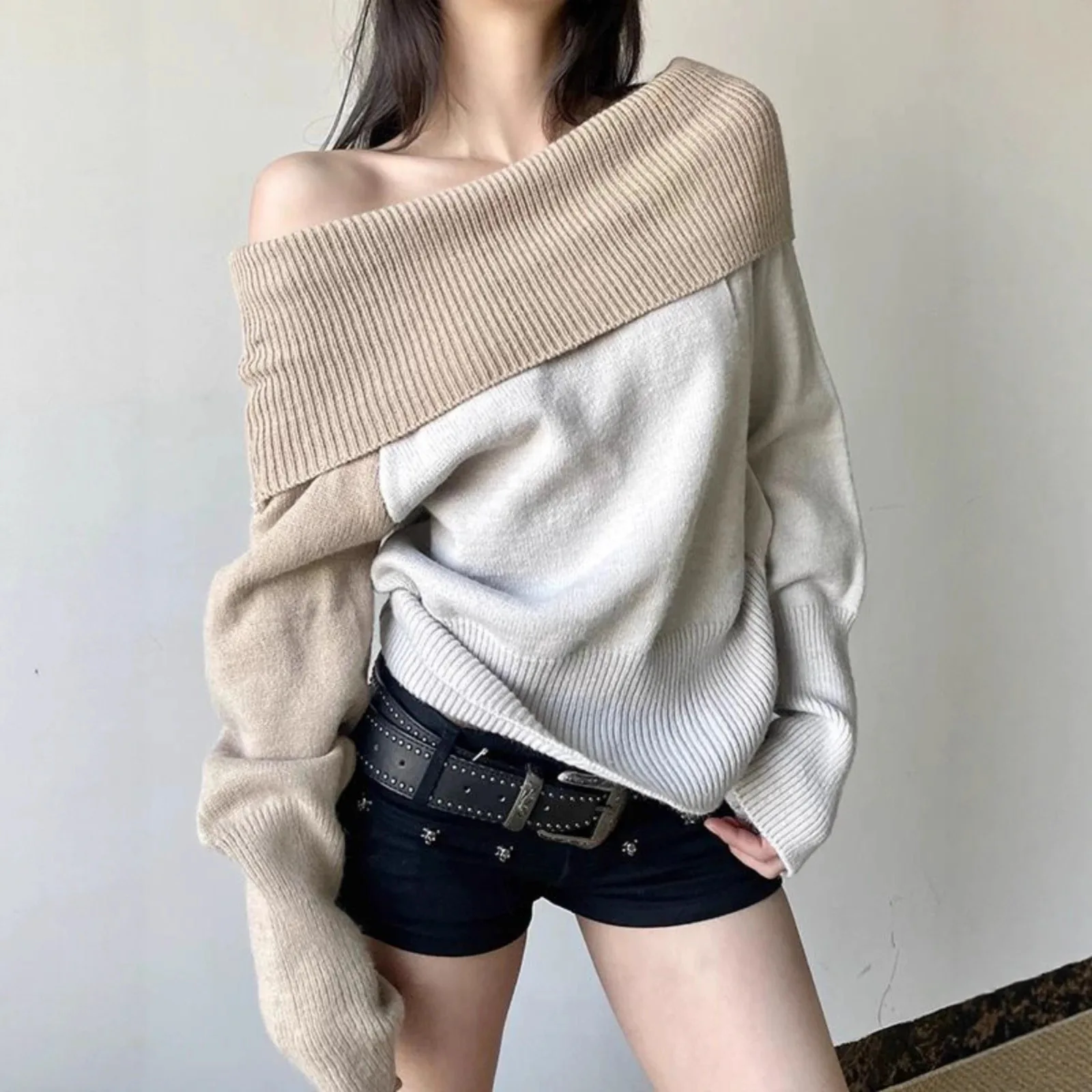 Sexy One Shoulder Sweater Women's 2025 Autumn/Winter New Lazy Loose Long Sleeve Knitted Top
Sexy One Shoulder Sweater Women's 2025 Autumn/Winter New Lazy Loose Long Sleeve Knitted Top