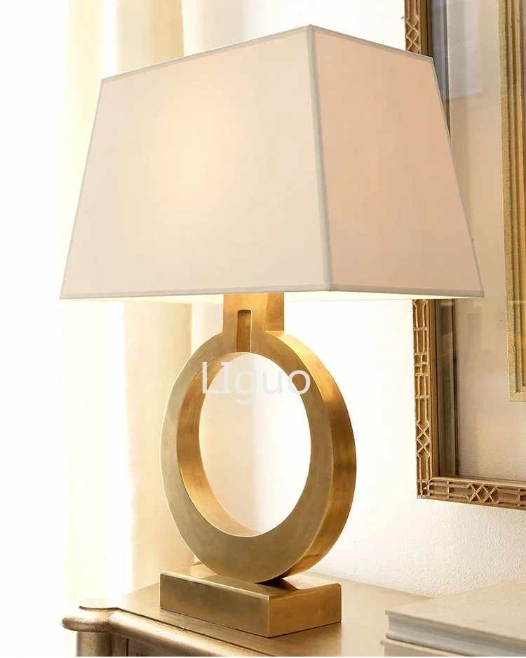 High Quality Modern Luxury Table Lamp Villa Golden Dining Table Decoration Table Lamp Nordic Retro Bedroom Bedside LED Light
High Quality Modern Luxury Table Lamp Villa Golden Dining Table Decoration Table Lamp Nordic Retro Bedroom Bedside LED Light