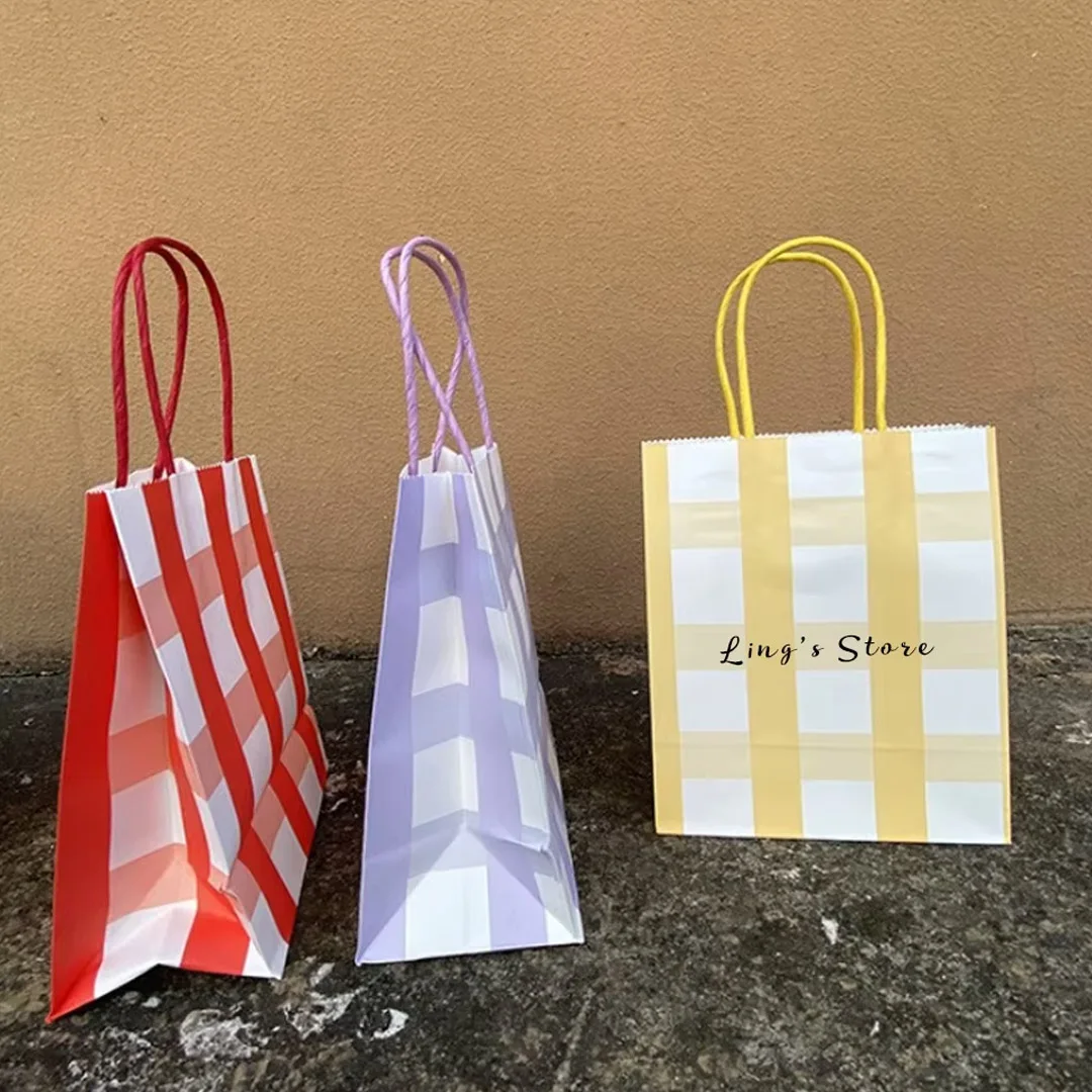 Personalized Logo Candy Jewelry Kraft Paper Gift Handle Bag Packaging Wedding Favors Cosmetic Lipstick Collectibles Storage
Personalized Logo Candy Jewelry Kraft Paper Gift Handle Bag Packaging Wedding Favors Cosmetic Lipstick Collectibles Storage