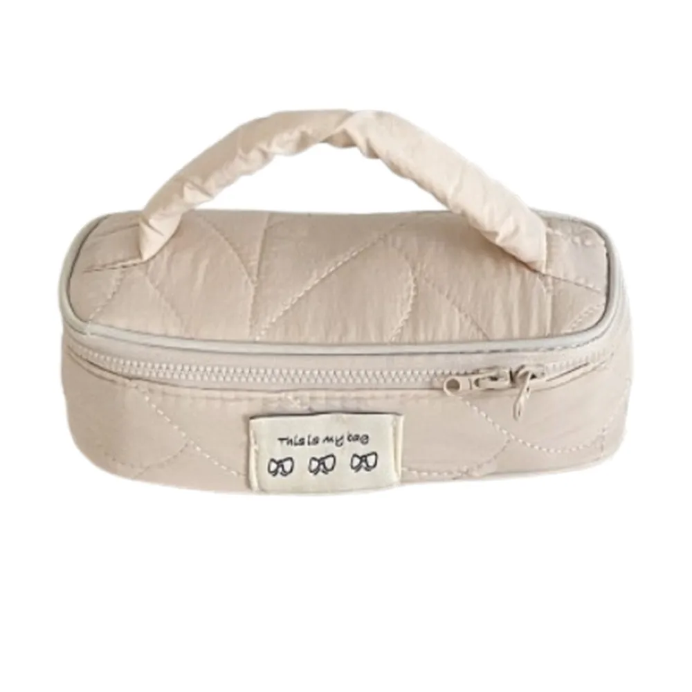 Gift Creative Cosmetics Storage Bag INS with Handle Handheld Makeup Bag Zipper Large Capacity Cosmetic Case Girls
Gift Creative Cosmetics Storage Bag INS with Handle Handheld Makeup Bag Zipper Large Capacity Cosmetic Case Girls